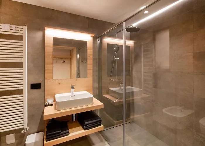 Hotel N'joy 2*