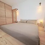 N'joy بورمْيو