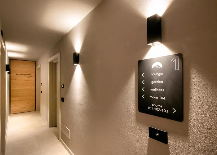N'joy Otel 2*