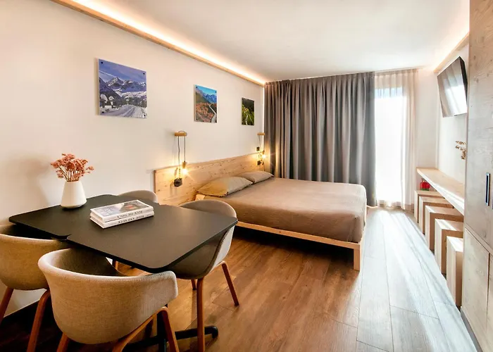 Hotell N'joy 2*